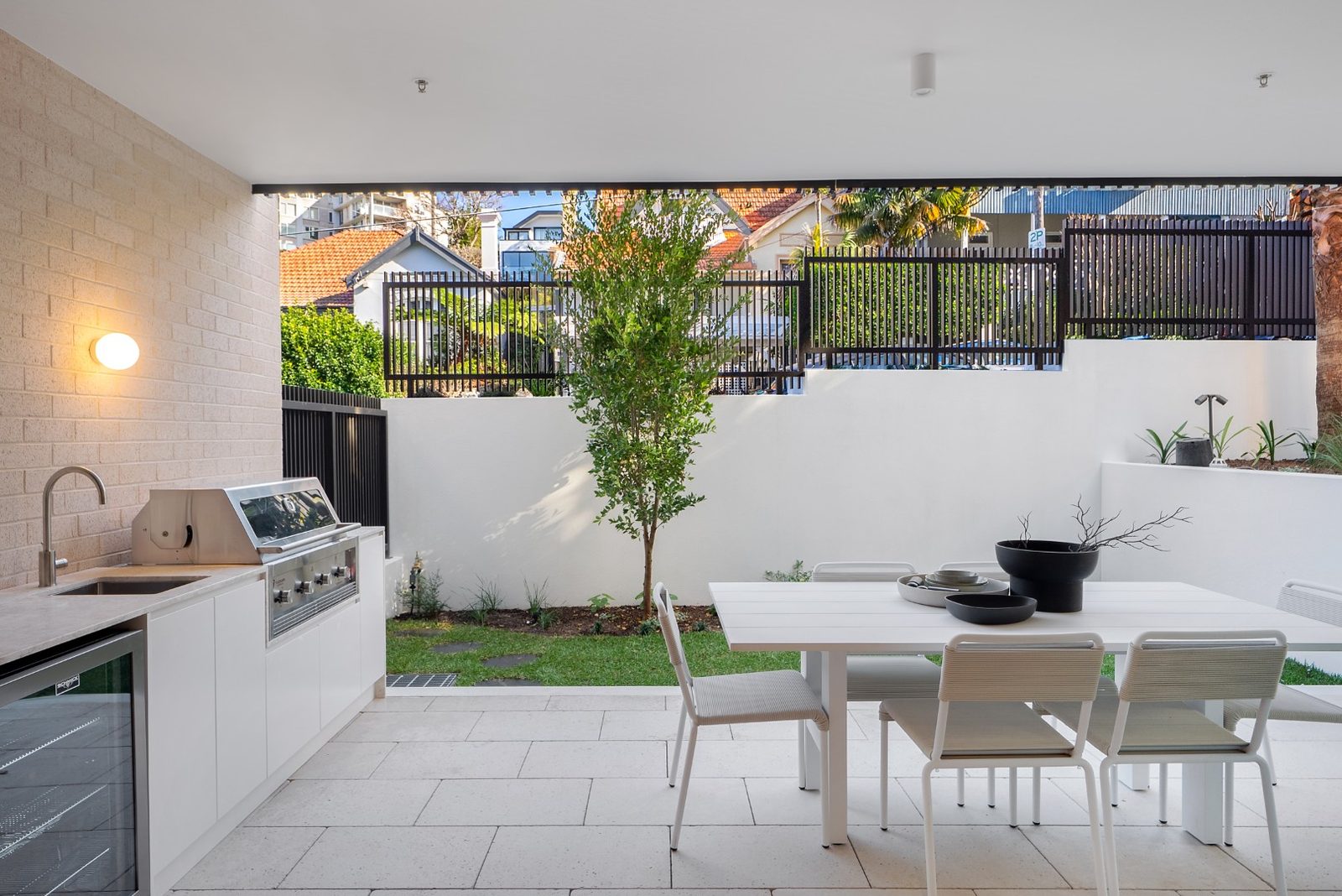 Alfresco dining and outdoor kitchen